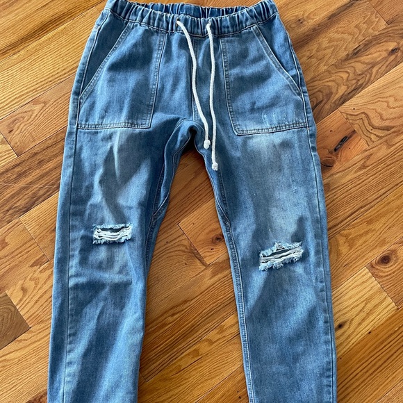 Jeans - Picture 2 of 2